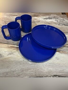 Vintage Heller Massimo Vignelli Blue Melamine Dinnerware Set 4pc MCM Plates Mugs